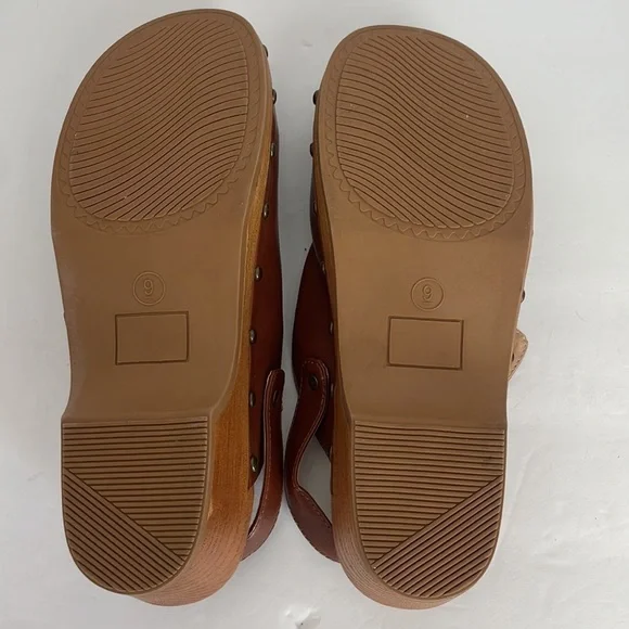 SM New York Women’s Clogs Camel 9 - Picture 9 of 10